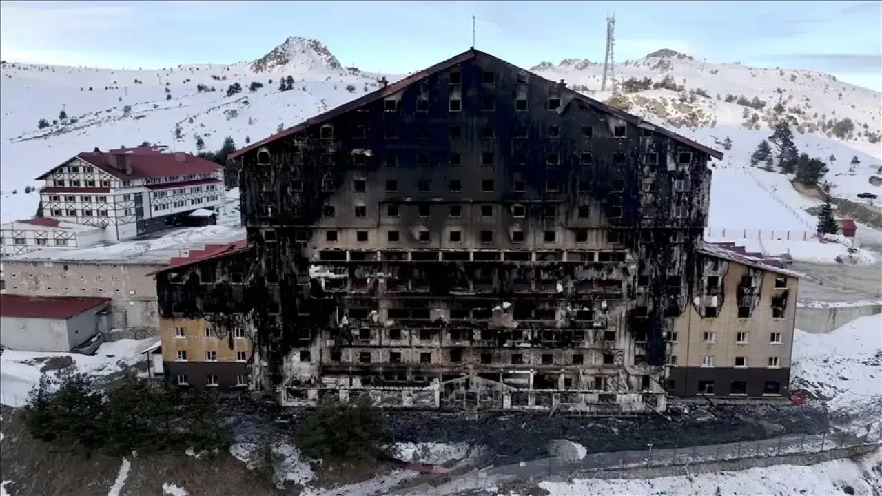 Grand kartal faciasinda yakinlarini kaybedenler boludan ankaraya yuruyus baslatti pjkfFH7b